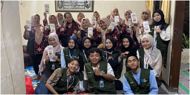 KKN-T Universitas Alma Ata Bersama PKK Dusun Grajegan Olah  Minyak Jelantah Menjadi Lilin Aromaterapi